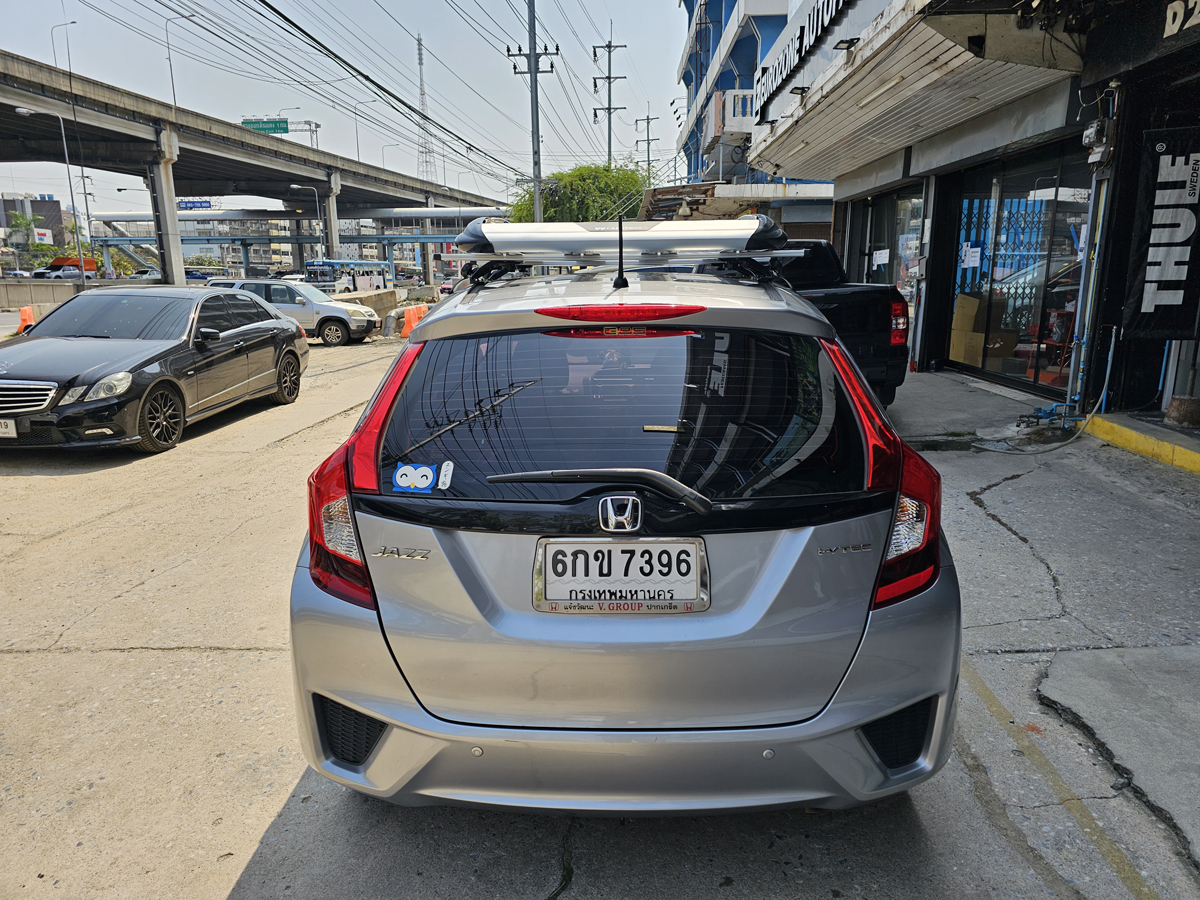 Honda Jazz ติดตั้ง แร็คหลังคาใกล้ฉัน CARRYBOY Roofrack รุ่น CB550N 100x120 cm