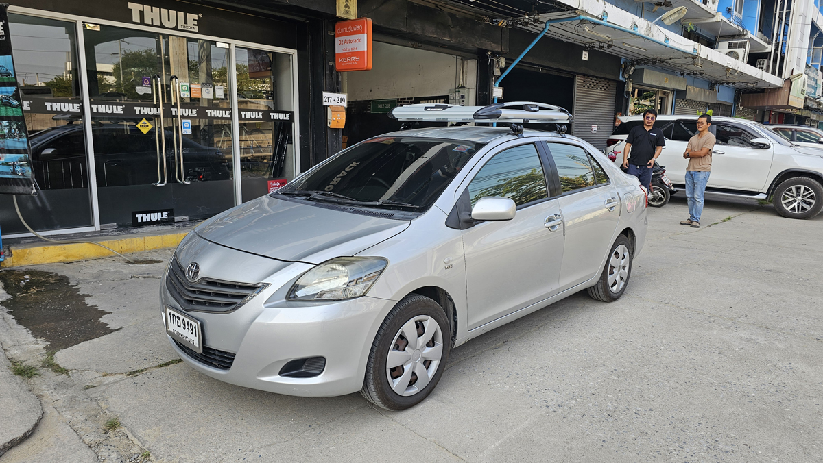 Toyota Vios ติดตั้ง ขาจับแร็คหลังคา CARRYBOY Roofrack รุ่น CB550N 100x120 cm