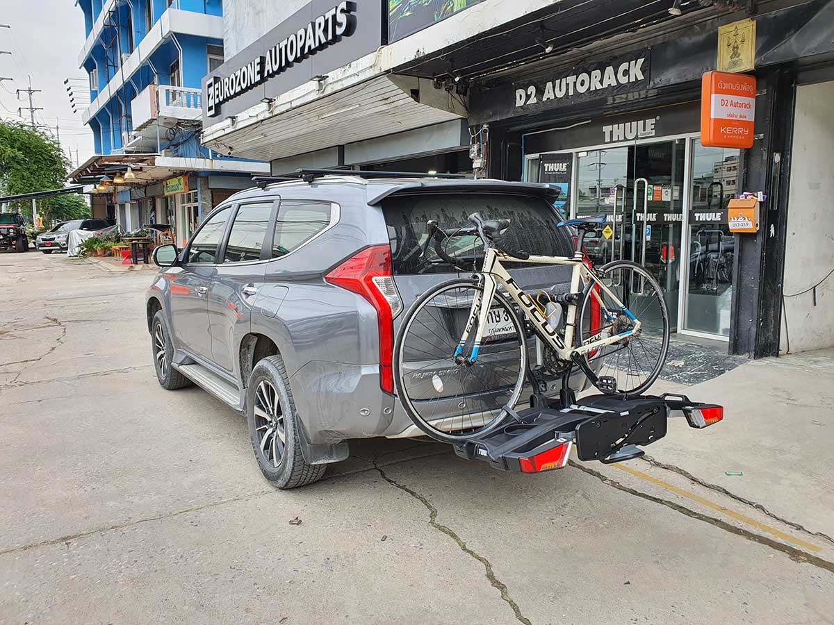 Mitsubishi Pajero ติดตั้ง แร็คจักรยาน thule bikerack รุ่น Easyfold 933