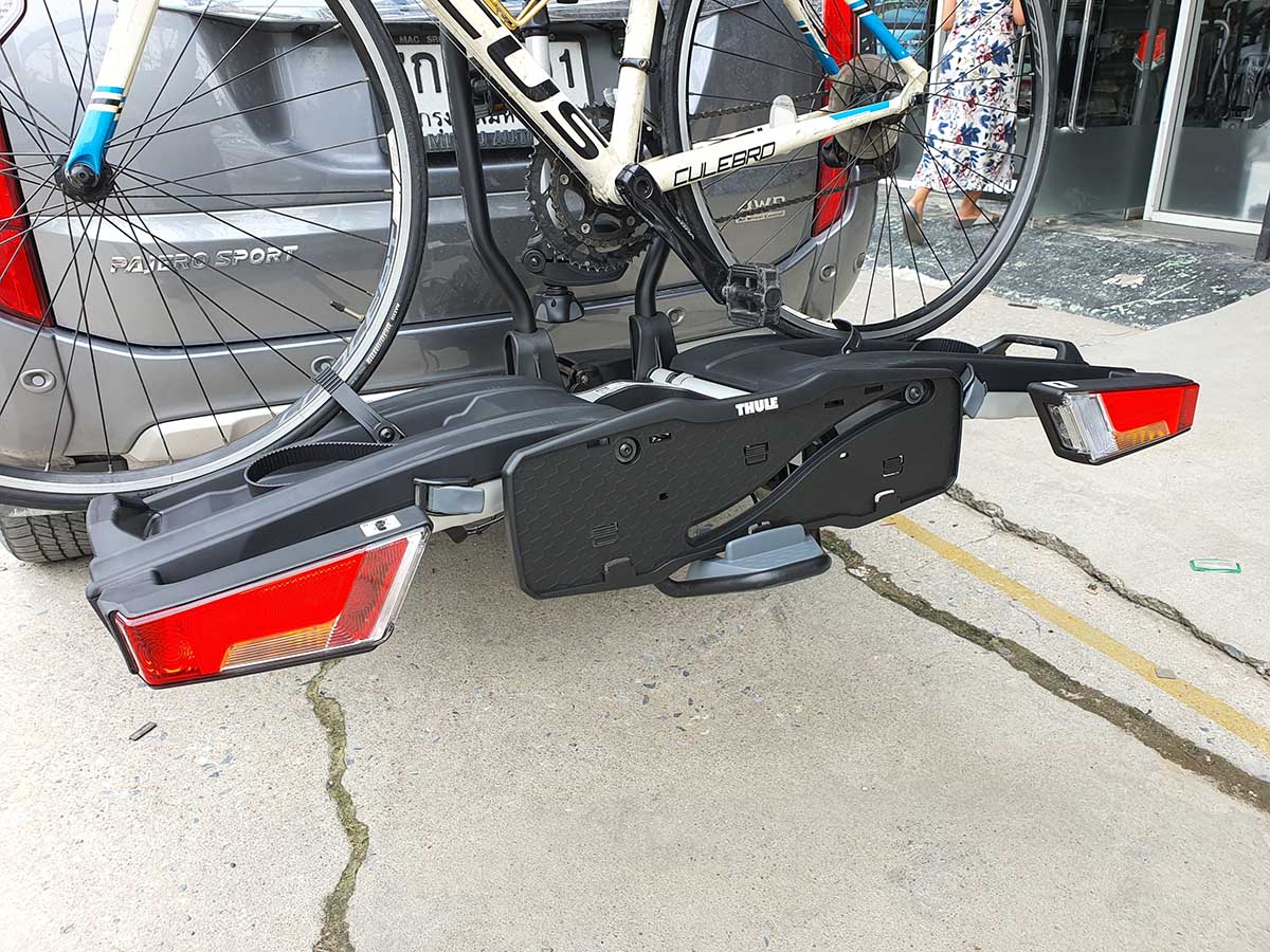 Mitsubishi Pajero ติดตั้ง แร็คจักรยานไม่ถอดล้อ thule bikerack รุ่น Easyfold 933