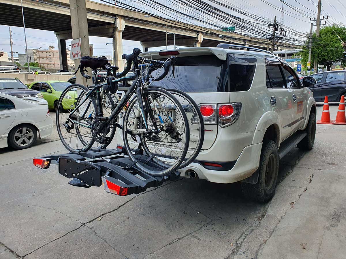 Toyota Fortuner 08-14 ติดตั้ง rackจักรยานท้ายรถ thule bikerack รุ่น Easyfold 934
