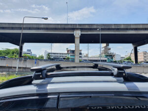แร็คหลังคารถตู้ THULE ถาดหลังคา Thule Roof Rail รุ่น Evo ประกอบด้วย ชุดขาจับแร็ค thule 7104 + ชุดคานขวาง thule wingbar evo + ชุด kit roofrackthuleมือสอง