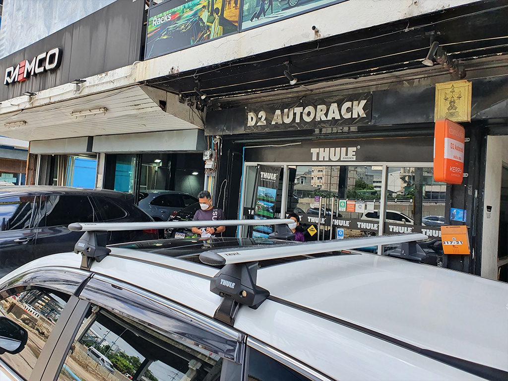 ขายึดแร็คหลังคา Thule Normal Roof รุ่น Evo ประกอบด้วย ชุดขาจับแร็ค thule 7105 + ชุดคานขวาง thule wingbar evo + ชุด kit แร็คจักรยานกระบะไม่ถอดล้อ rackหลังคารถ ทูเล่ THULE thailand