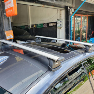 ติดแร็คหลังคา Thule Fix Point รุ่น Evo ประกอบด้วย ชุดขาจับแร็ค thule 7106 + ชุดคานขวาง thule wingbar evo + ชุด kit tatumrack thuleมือสอง ทูเล่ ใส่แร็คหลังคา โรบาร์แร็คหลังคา