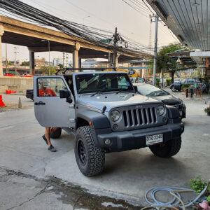 ขายึดแร็คหลังคา Thule Rain Gutters ประกอบด้วย ชุดขาจับแร็ค thule 951 + ชุดคานขวาง thule squarebar แร็คจักรยานกระบะไม่ถอดล้อ rackหลังคารถ ทูเล่ THULE thailand