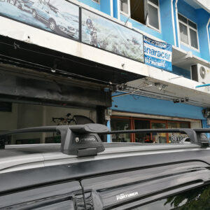 ราวหลังคารถเก๋ง แร็คหลังคาYAKIMA Flush Rail รุ่น Through Bar FH02 ประกอบด้วย ชุดขาจับแร็ค YAKIMA + ชุดคานขวาง ครบชุด ราวหลังคา ขาจับคานขวาง