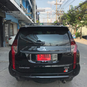 ราวหลังคารถเก๋ง แร็คหลังคาYAKIMA Fix Point รุ่น Through Bar FP02 ประกอบด้วย ชุดขาจับแร็ค YAKIMA + ชุดคานขวาง ครบชุด ราวหลังคา ขาจับคานขวาง