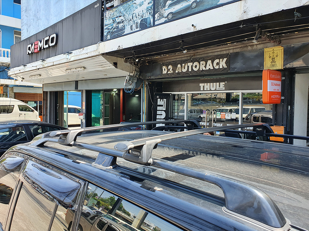 ขายแร็คหลังคามือสอง YAKIMA Roof Rail รุ่น Through Bar FR02 ประกอบด้วย ชุดขาจับแร็ค YAKIMA + ชุดคานขวางครบชุด แร็คหลังคารถเก๋ง ถาดแร็คหลังคา เอสซีอาร์ ขาจับแร็คหลังคามือสอง