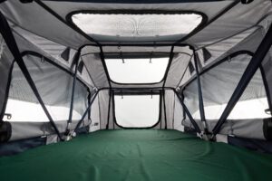 ติด เต็นท์ บน หลังคา รถ รุ่น THULE Tepui Explorer Ayer 2 (ด้านใน) ของเต็นท์ มีด้วยโฟมความหนาแน่นสูง และกว้าง ทำให้คุณรู้สึกเหมือนนอนหลับอยู่ที่บ้าน
