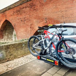 แร็คท้ายจักรยาน BuzzRack Racer 2 สามารถบรรทุกจักรยาน เพื่อเดินทางไปต่างจังหวัด สะดวก สบาย เพิ่มพื้นที่นั่งในรถ