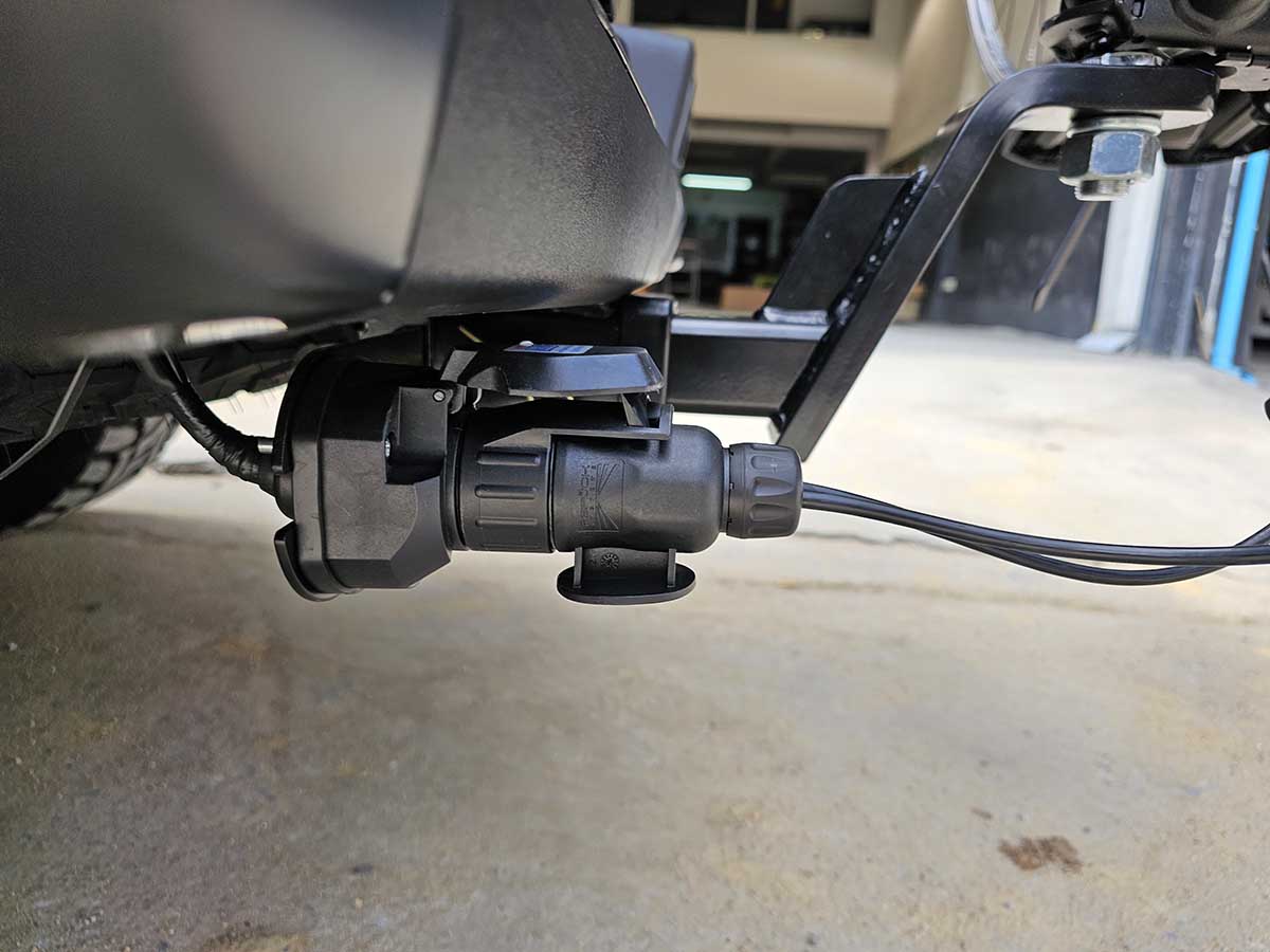 Ford Raptor ติดตั้ง แร็คจักรยานไม่ถอดล้อ thule bikerack รุ่น Velocompact 924